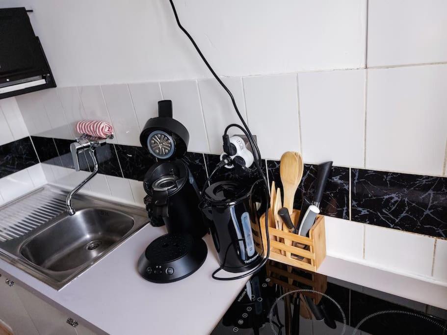 רואן Le Sympathique - Petit Dejeuner, Netflix, Jacuzzi מראה חיצוני תמונה